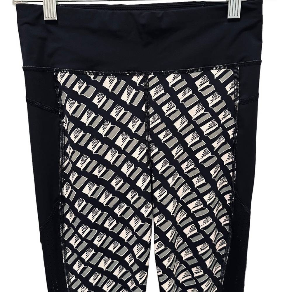 SWEATY BETTY The Zero Gravity Side Mesh Leggings - Picture 6 of 7